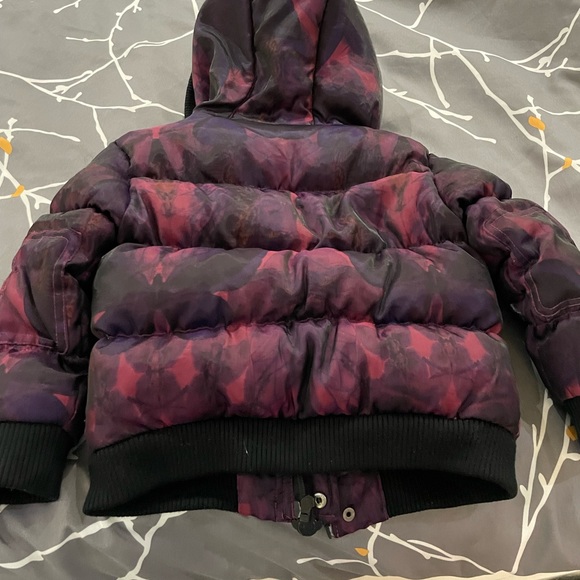 Excellent condition- winter puffer. - Picture 2 of 3